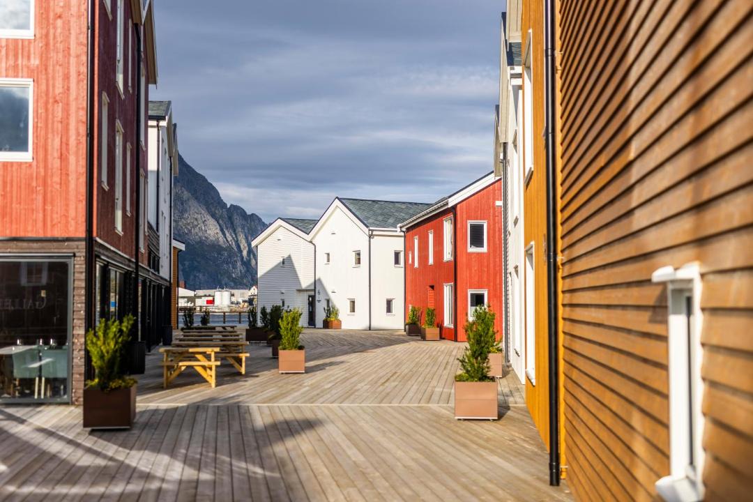 Photo of Others in Henningsvaer
