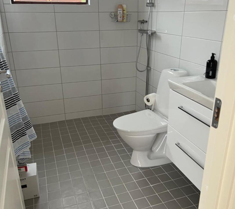 Photo of Bathroom in Saro