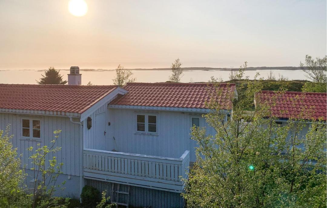 Photo of Others in Kvenvær
