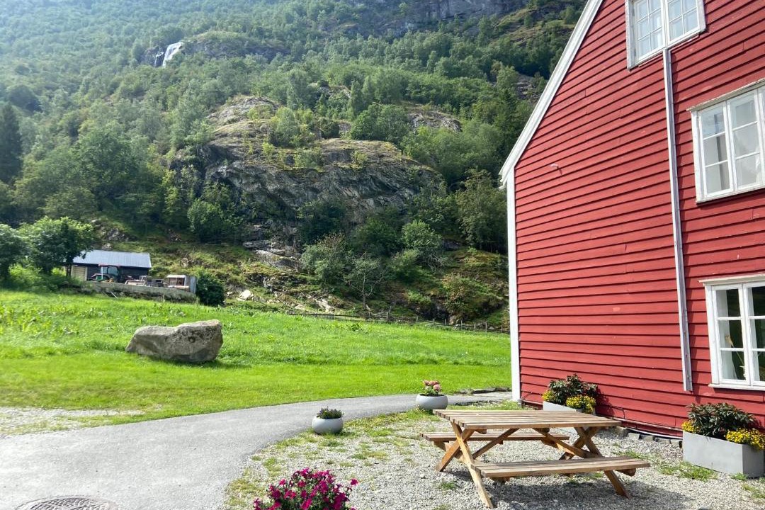 Photo of Others in Flam