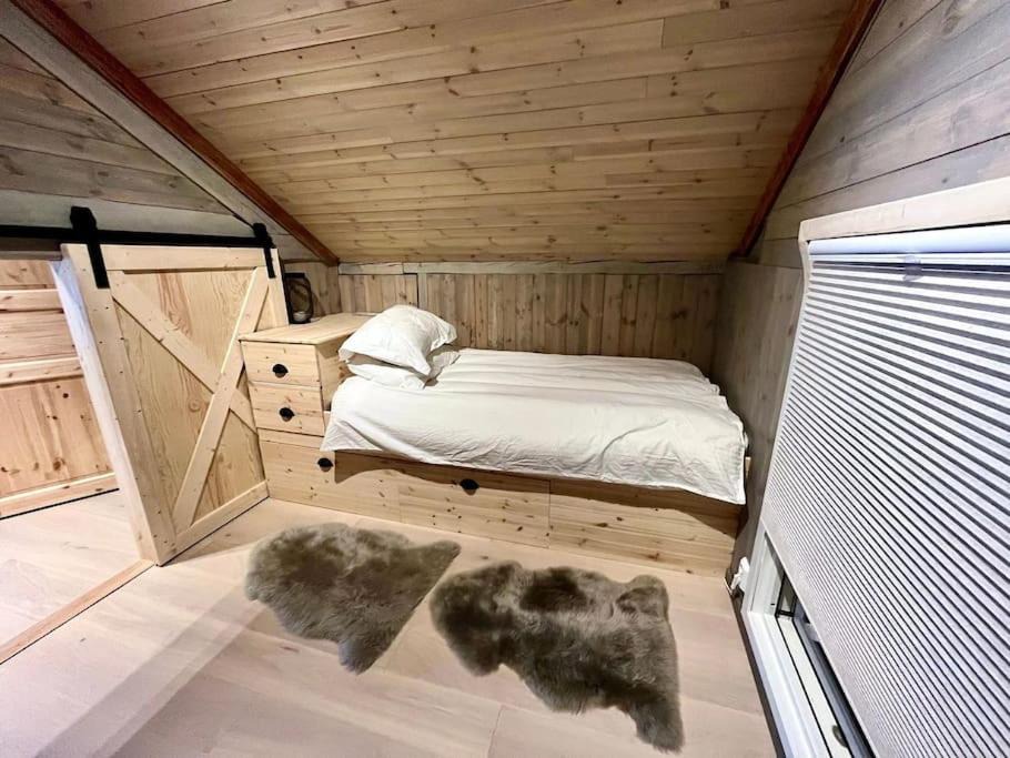 Photo of Bedroom in Valsoyfjord