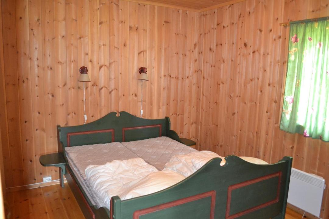Photo of Others in Skjaak