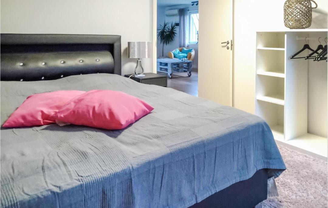 Photo of Bedroom in Sturko