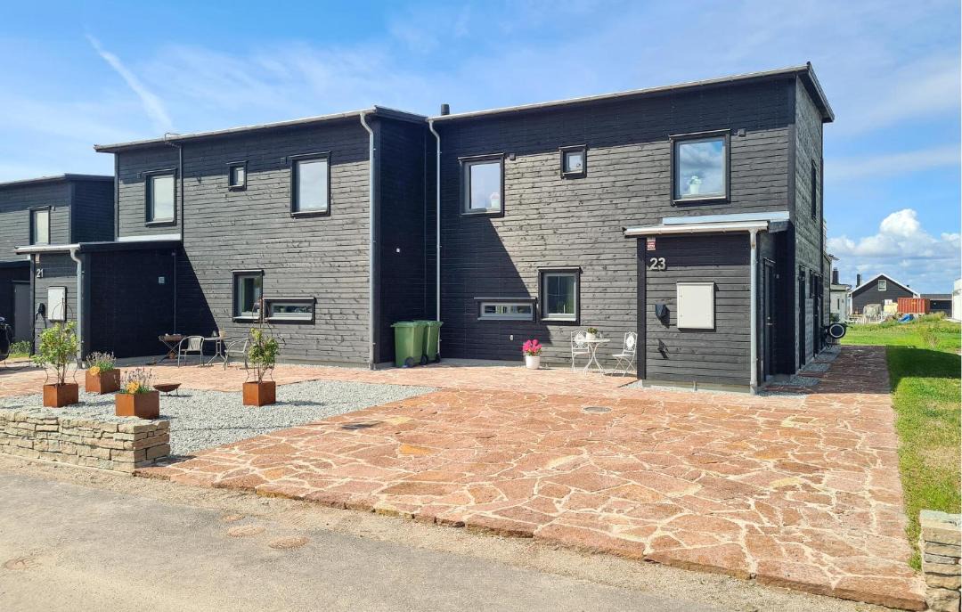 Photo of Buildings in Morbylanga