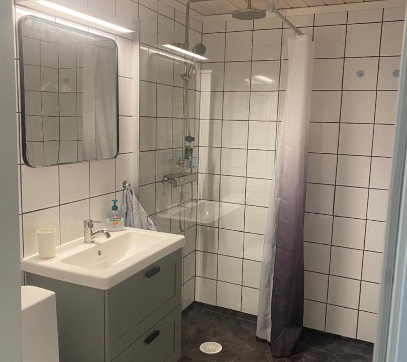Photo of Bathroom in Salen