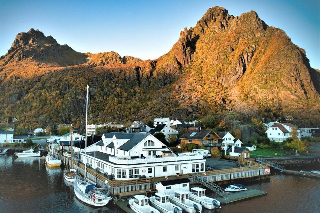 Photo of Others in Svolvaer