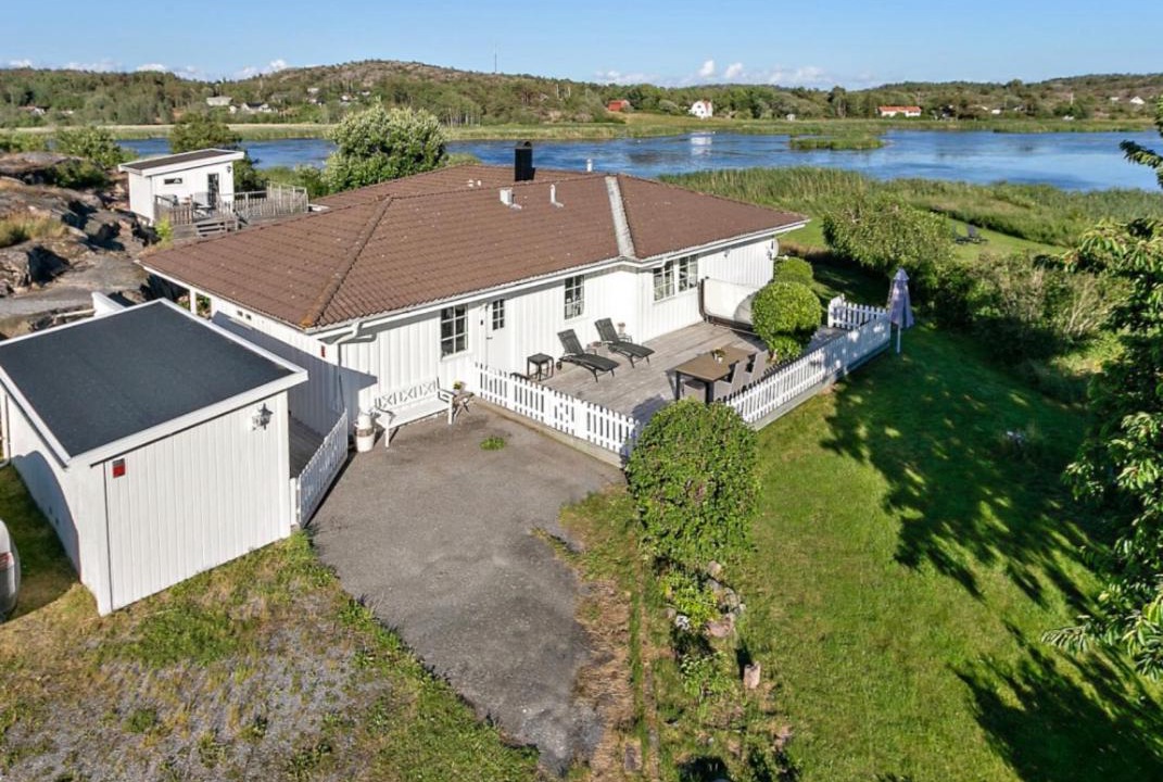Photo of Buildings in Kampersvik