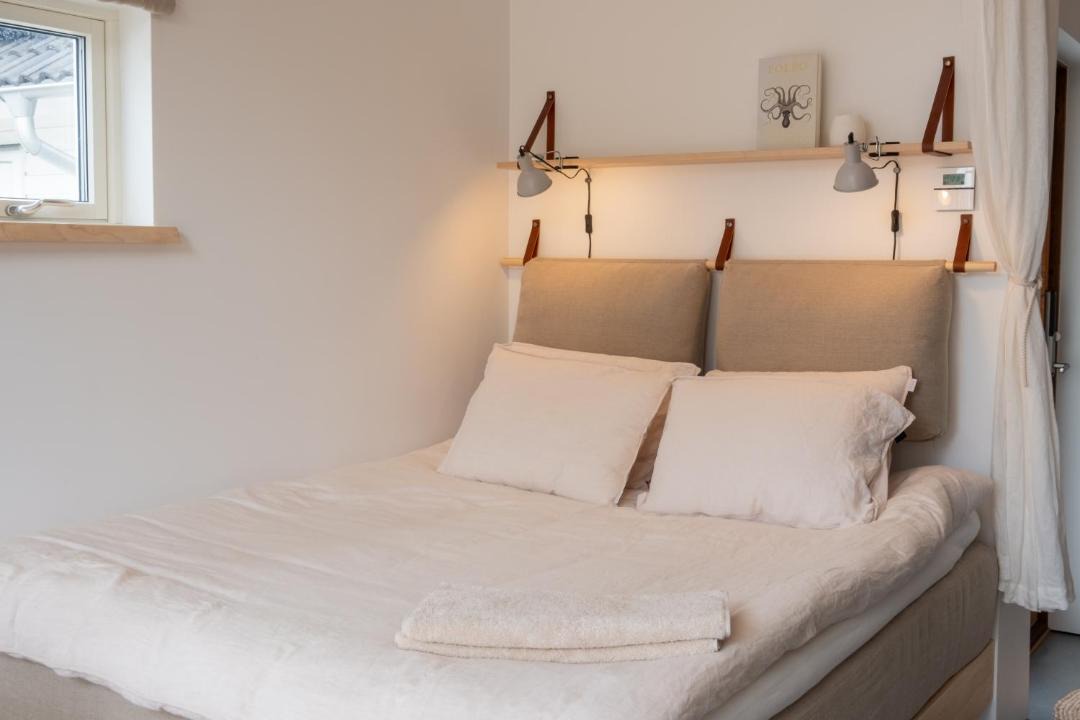 Photo of Bedroom in Saro