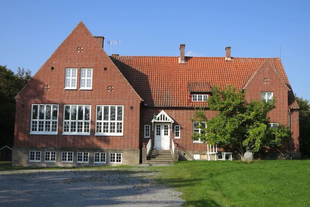 Photo of Buildings in Gislov