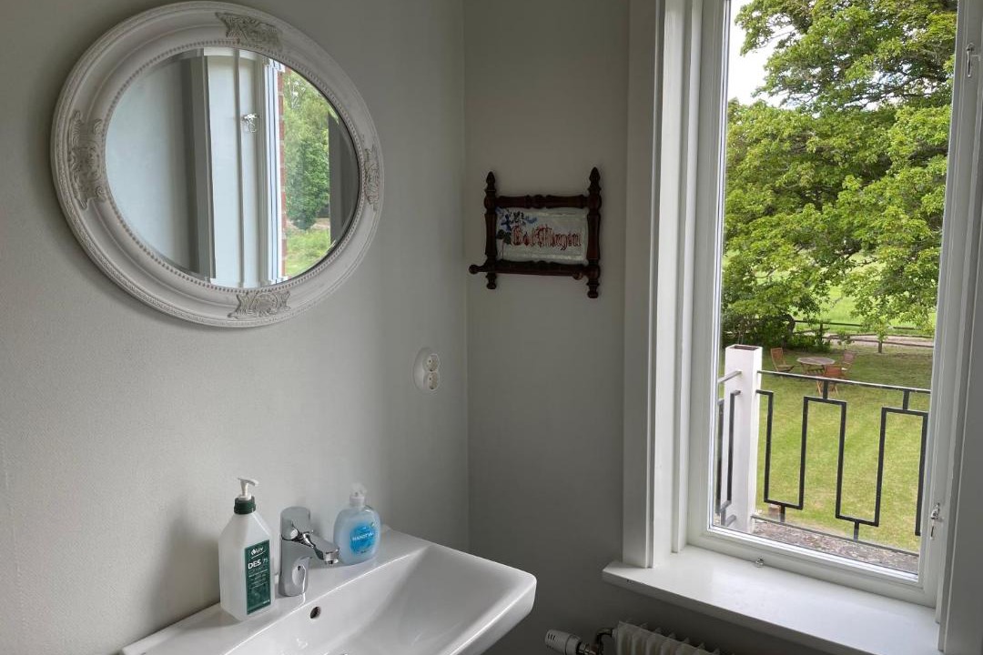 Photo of Bathroom in Tibro