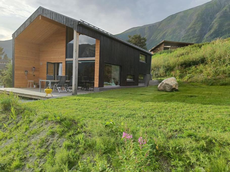 Photo of Buildings in Isfjorden