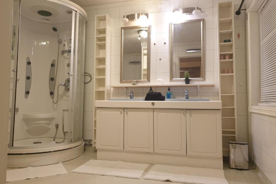 Photo of Bathroom in Gol