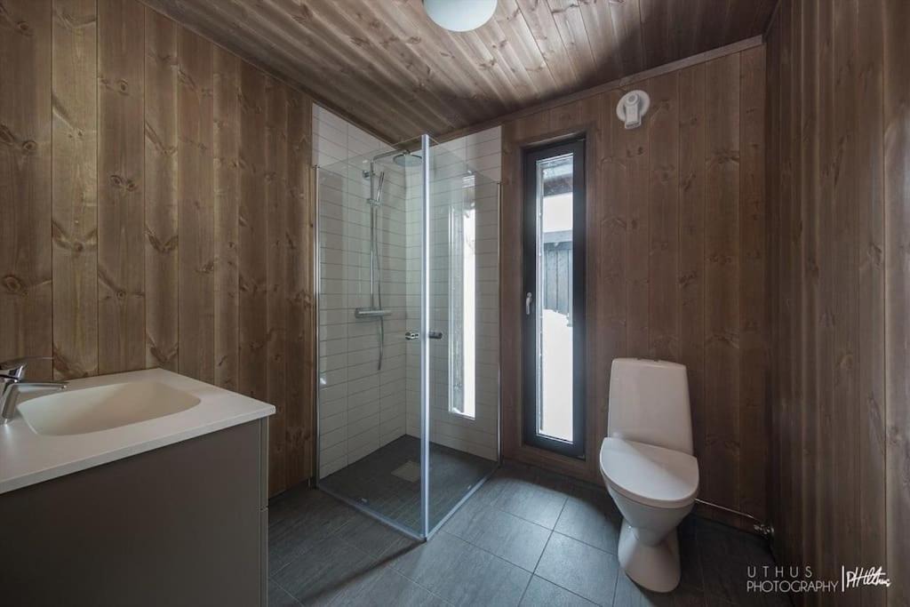 Photo of Bathroom in Hol Municipality