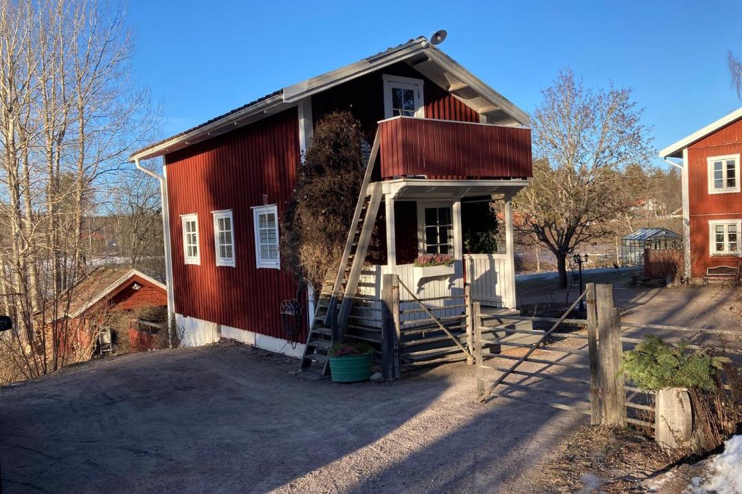Photo of Buildings in Hogbo