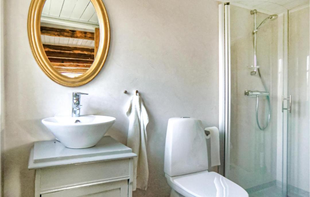 Photo of Bathroom in Odeshog Municipality