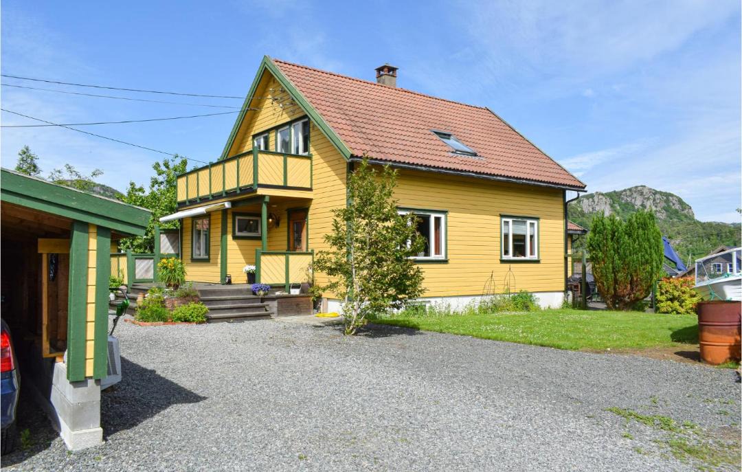 Photo of Others in Farsund