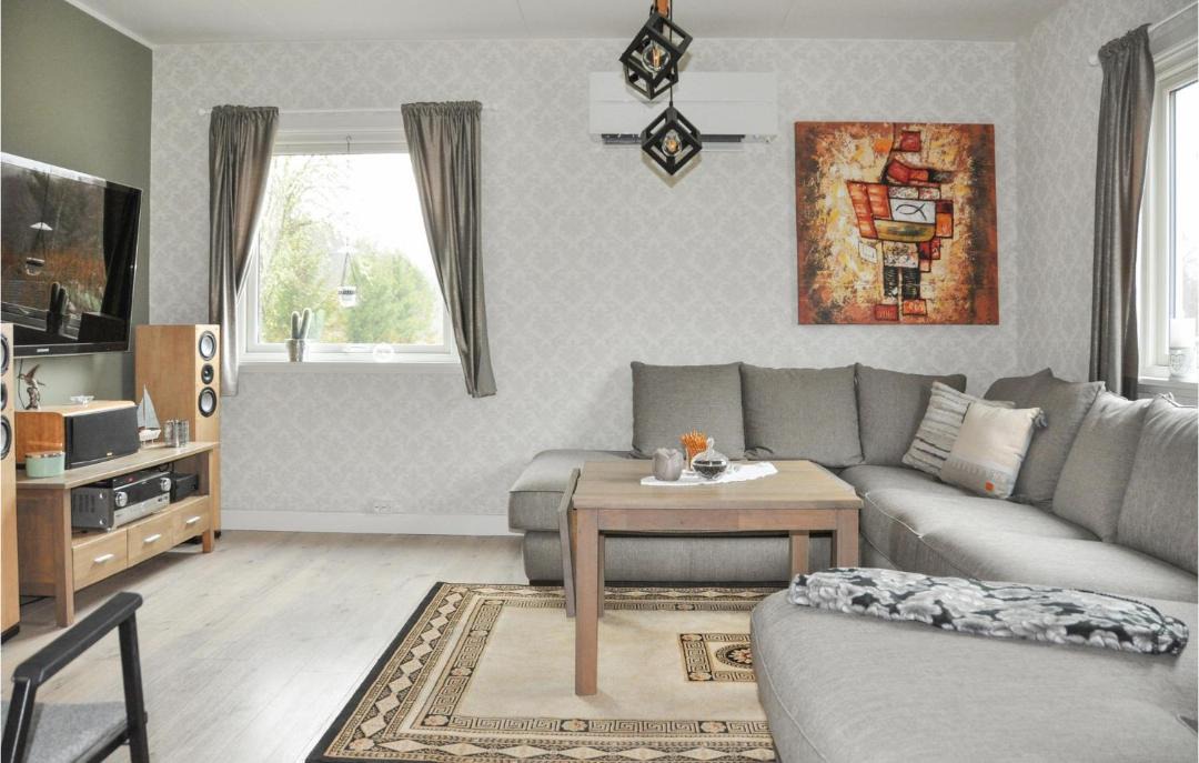 Photo of Livingroom in Ed