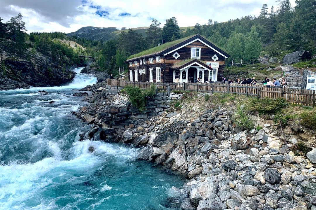 Photo of Others in Skjaak