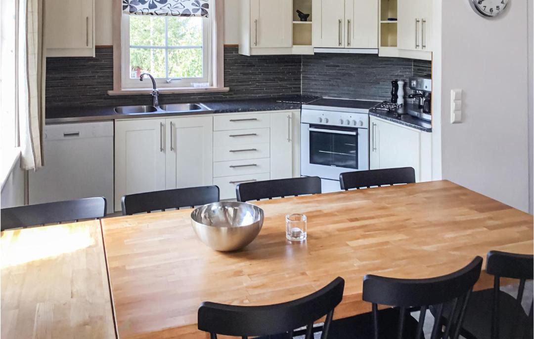 Photo of Kitchen in Stoten
