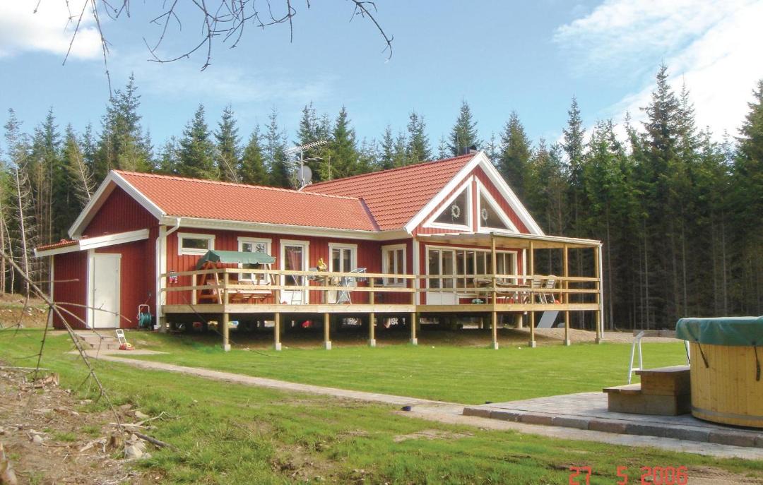 Photo of Buildings in Annerstad