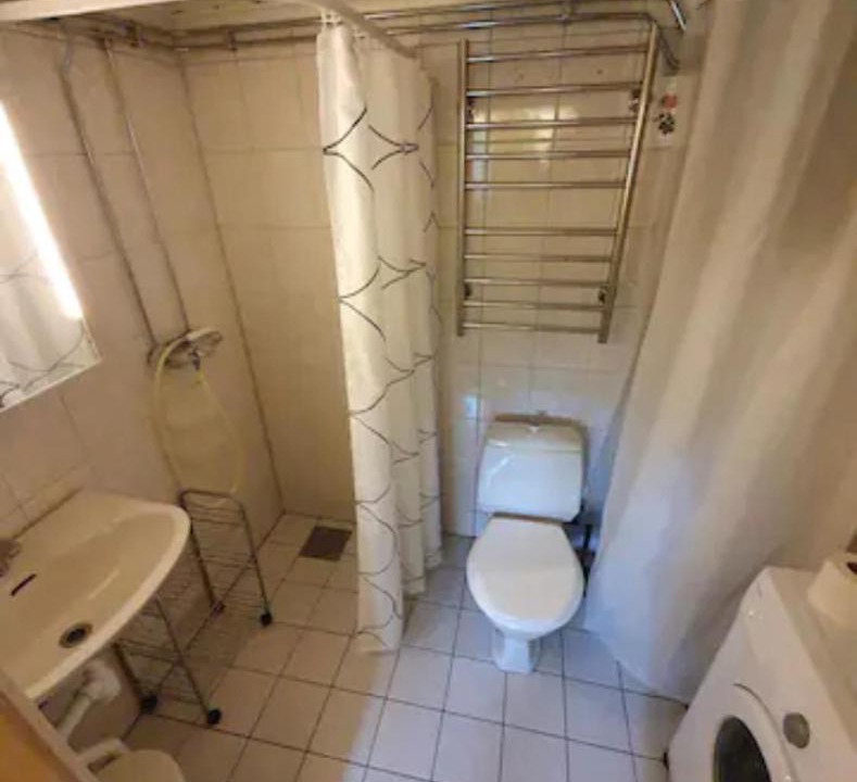 Photo of Bathroom in Salen