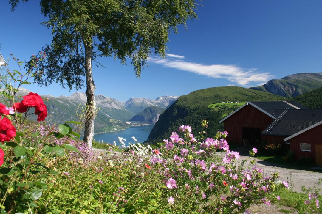 Photo of Others in Eidsdal