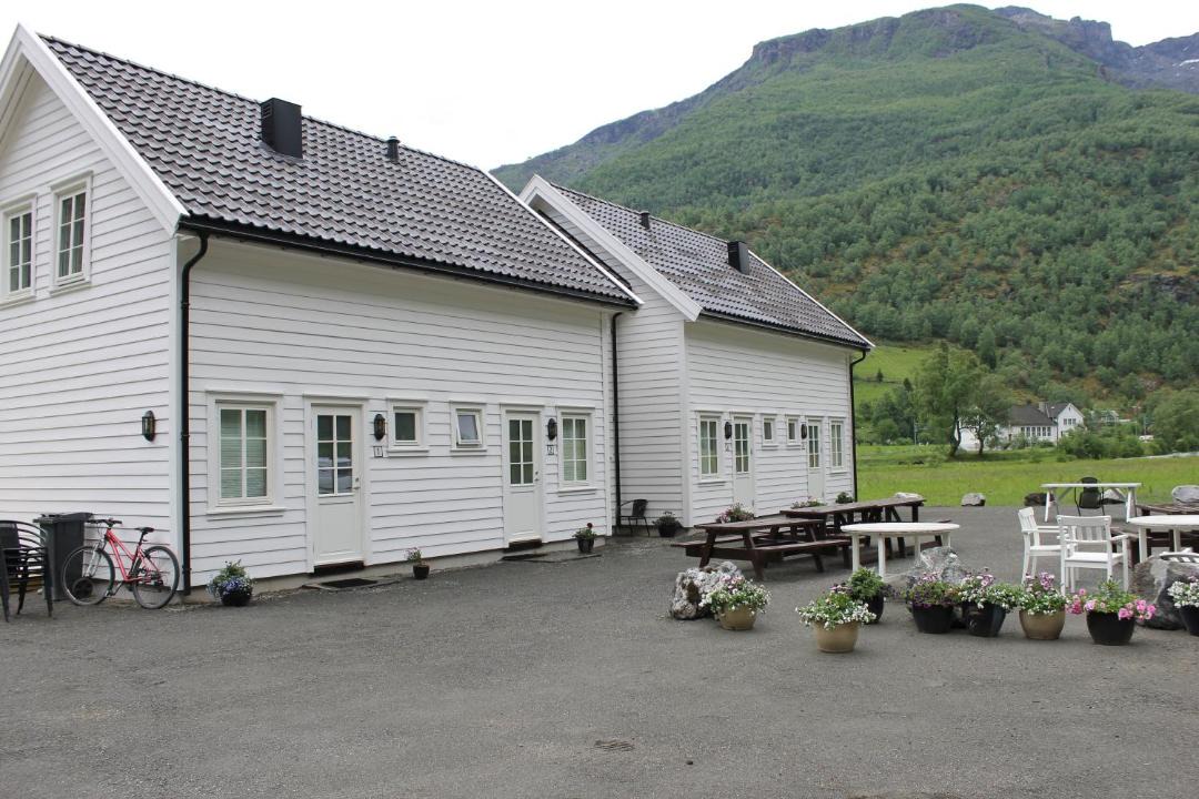 Photo of Others in Flam