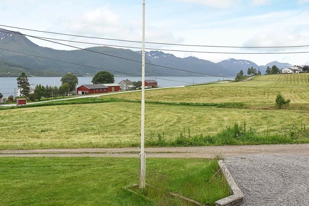 Photo of Others in Averoy