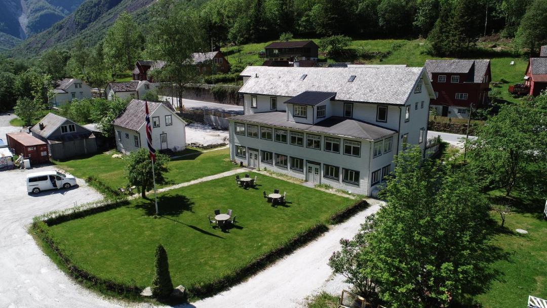 Photo of Others in Gudvangen