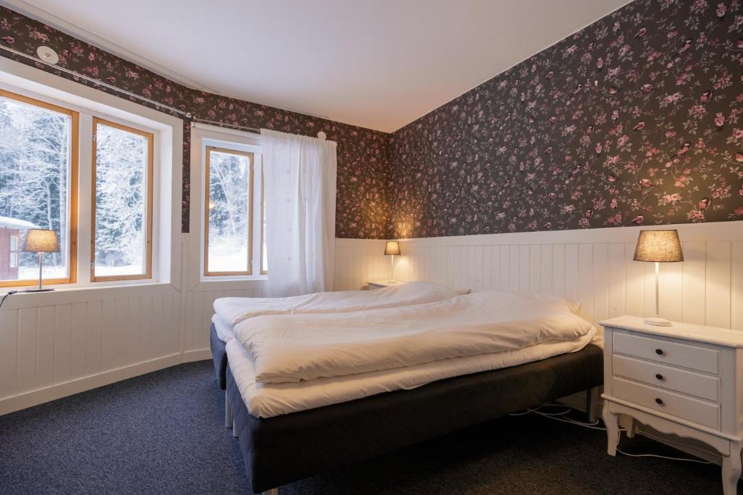 Photo of Bedroom in Undersaker