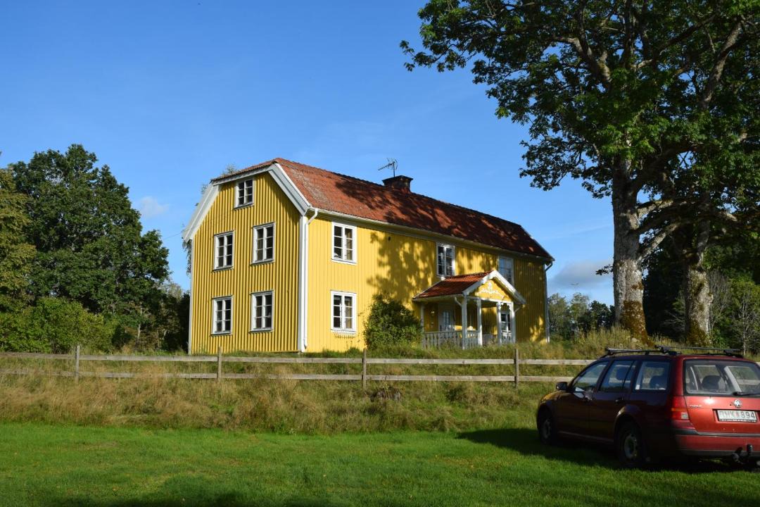 Photo of Buildings in Kalv