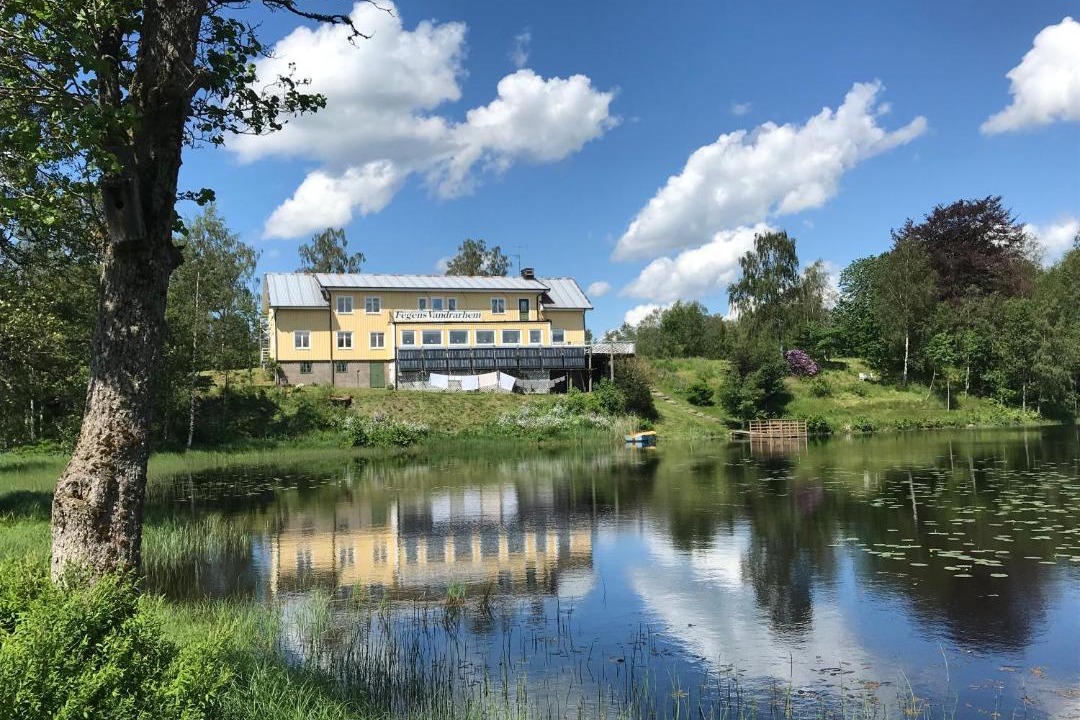 Photo of Others in Fegen