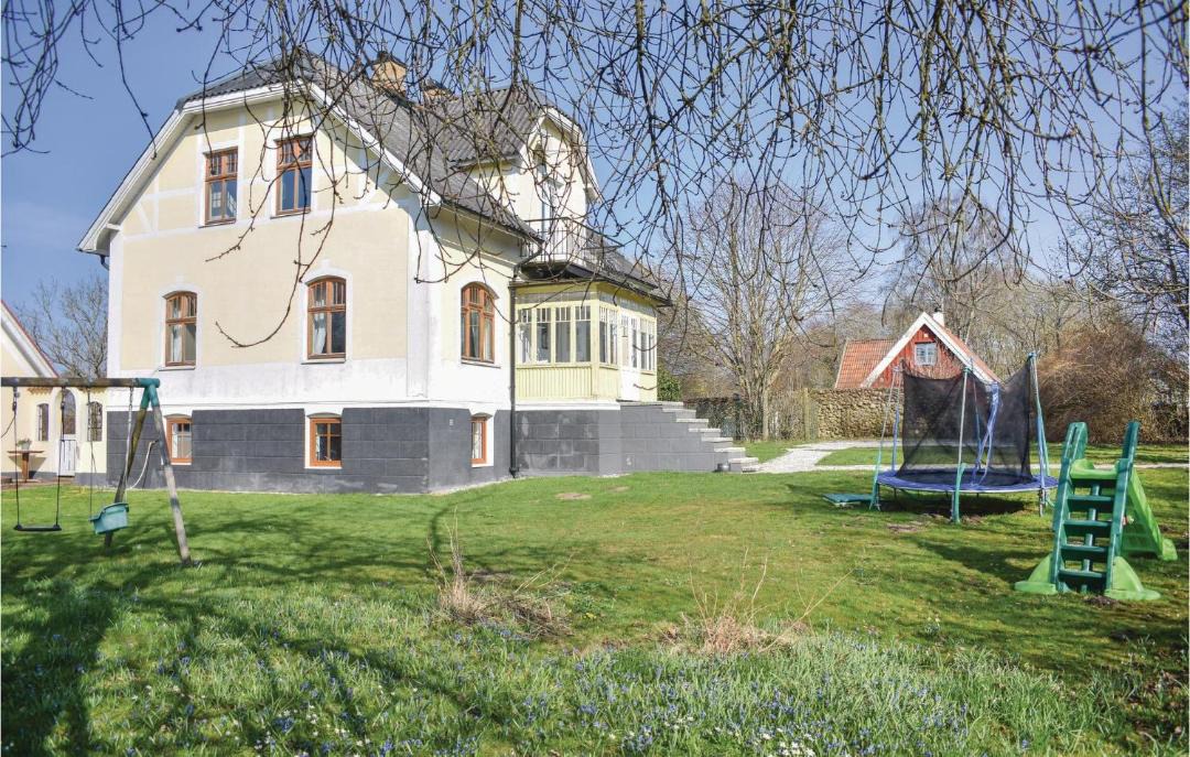 Photo of Buildings in Nyhamnslage