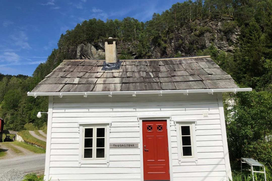 Photo of Others in Eikelandsosen