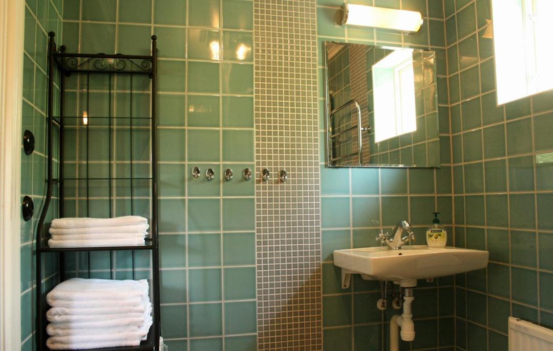 Photo of Bathroom in Tived