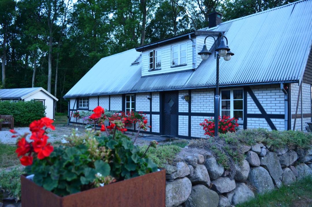 Photo of Buildings in Farhult