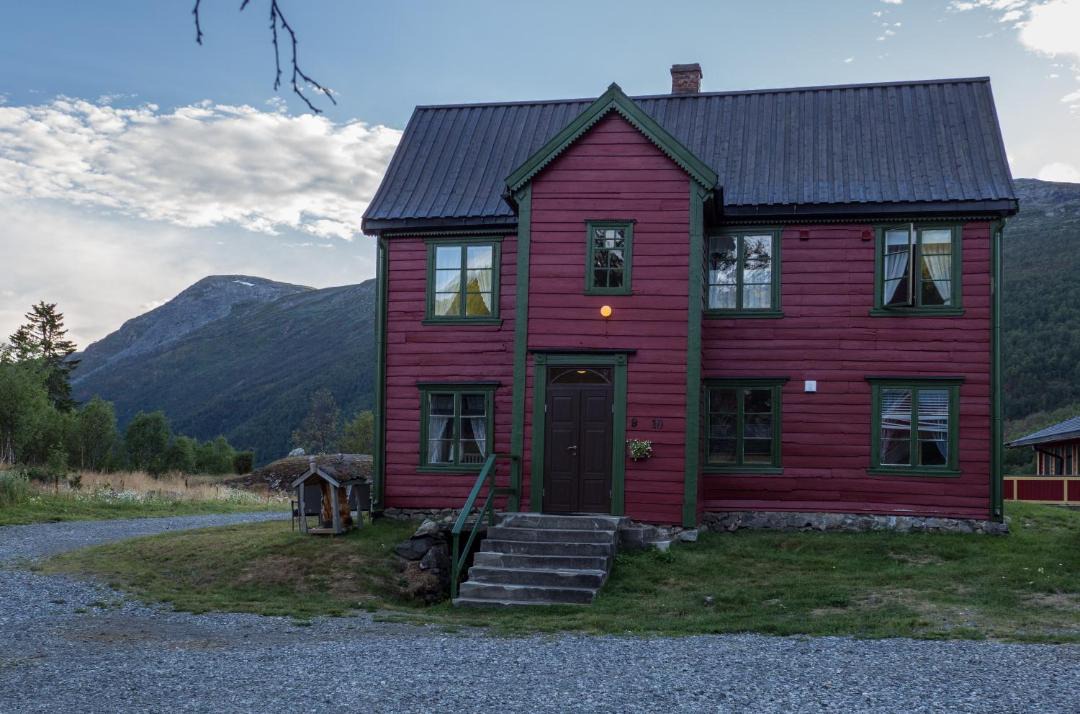 Photo of Others in Borgund