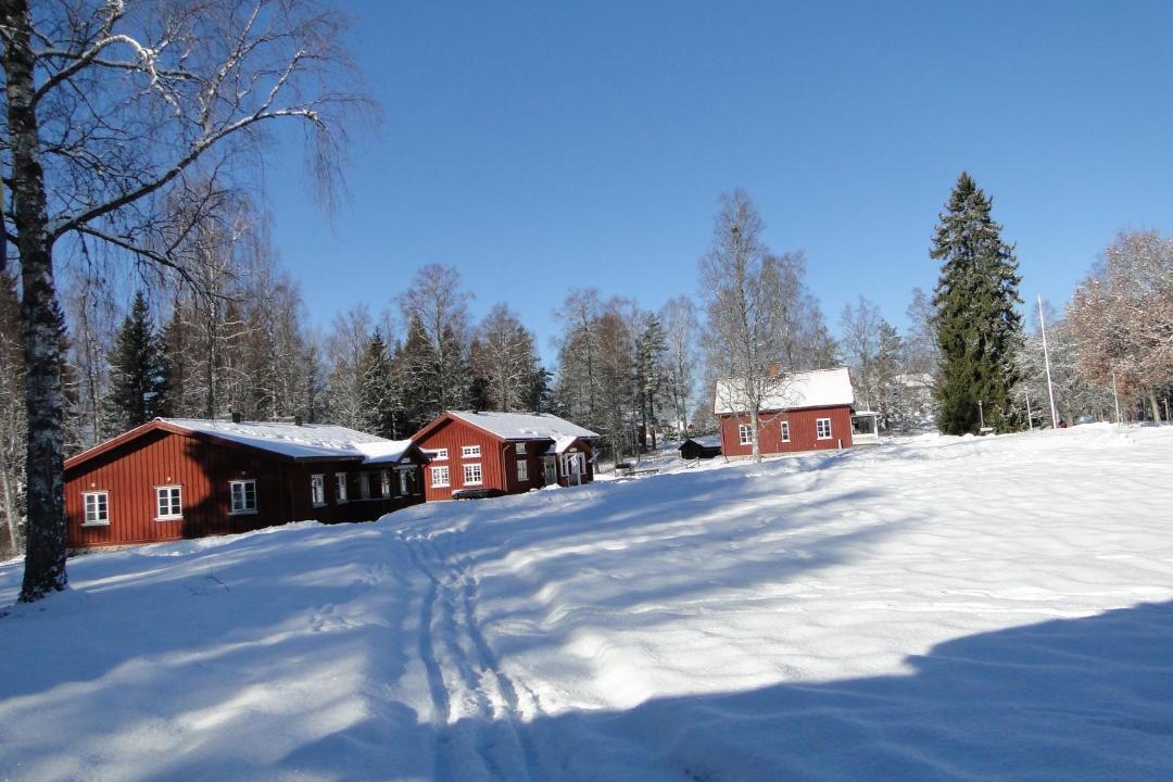 Photo of Others in Sunne