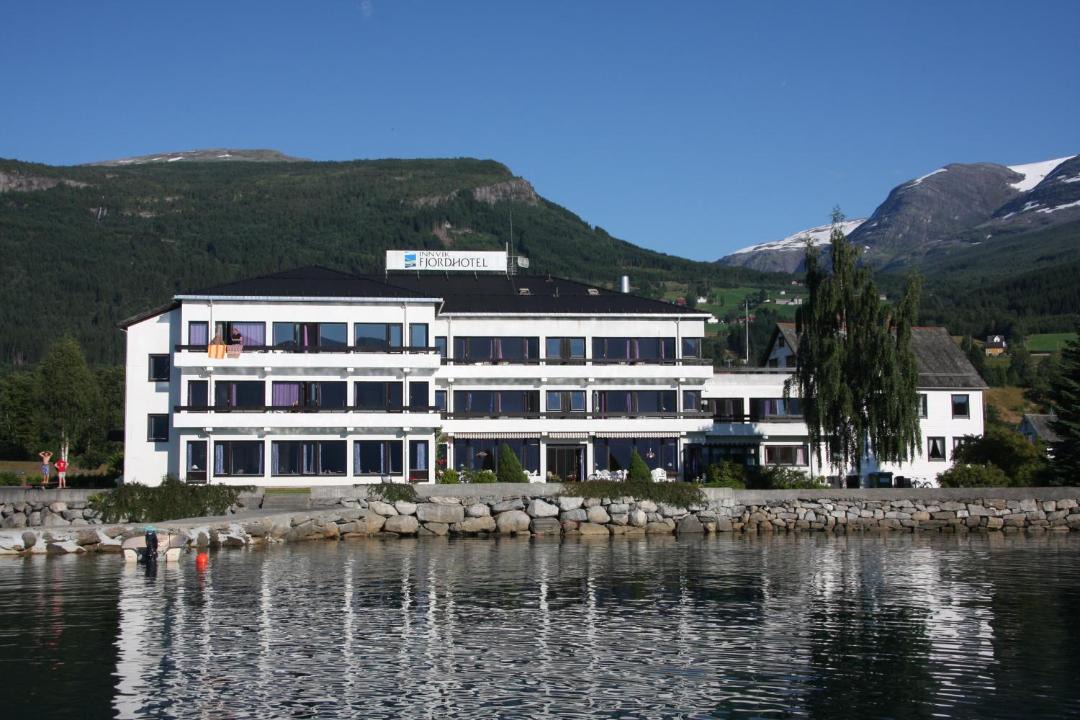 Photo of Others in Innvik