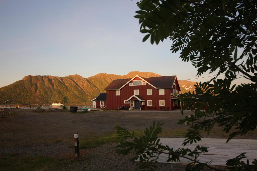 Photo of Others in Oksnes
