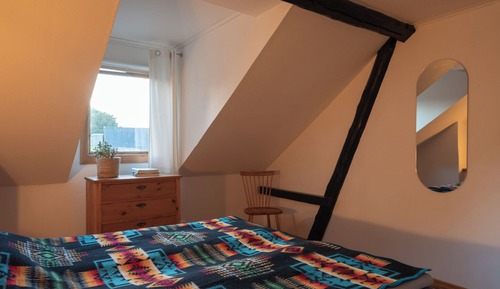 Suite No. 4 - Landscape view - 1 Bedroom