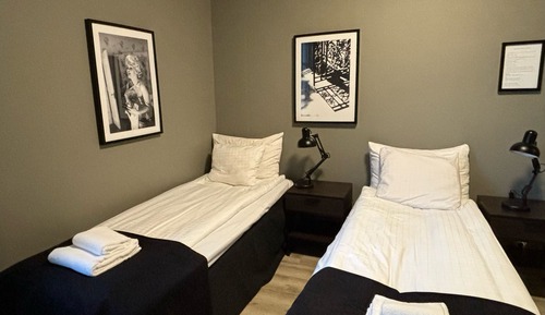 Twin Room SMALL (Compact Living)