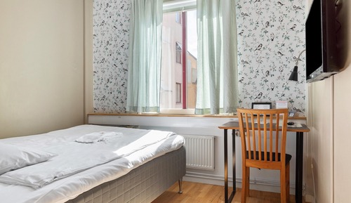 Standard Room, 1 Queen Bed, Non Smoking