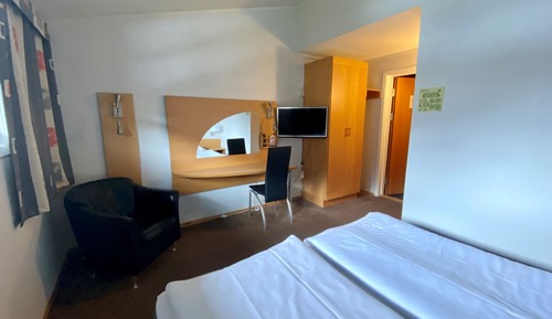 Economy Twin Room