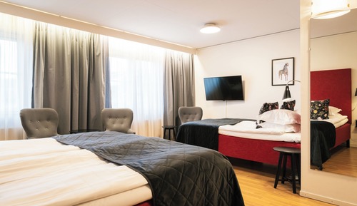 Family Room, Multiple Beds, Non Smoking