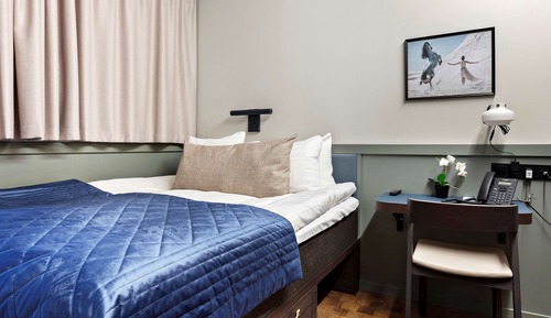 Economy Room, 1 Queen Bed, Non Smoking, No Windows