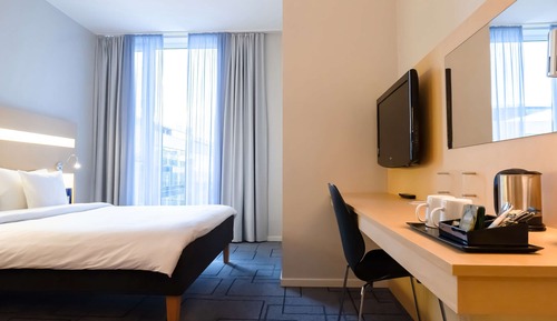 Family Room, Multiple Beds, Non Smoking