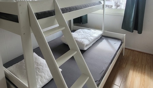 House, 8 Bedrooms