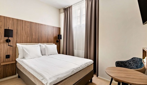 Standard Room, 1 Double Bed, Non Smoking, No Windows