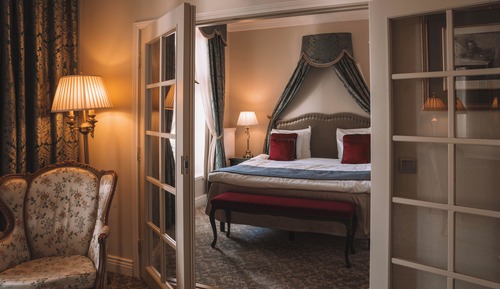 Suite - Manor Hotel